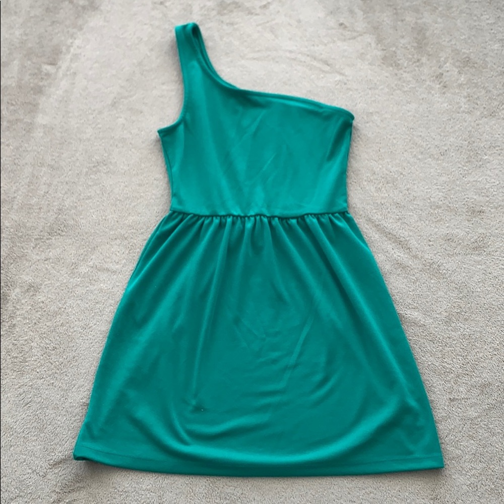 FOREVER 21 Women’s One Shoulder Sleeveless Dress